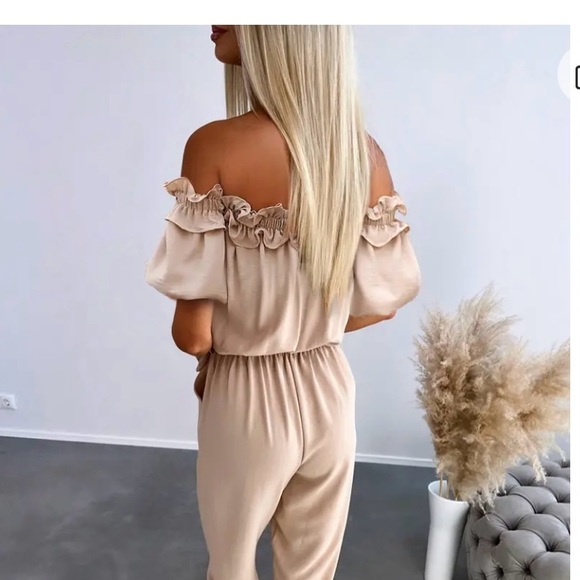 Elegant Cream Off-Shoulder Jumpsuit - Picture 2 of 4